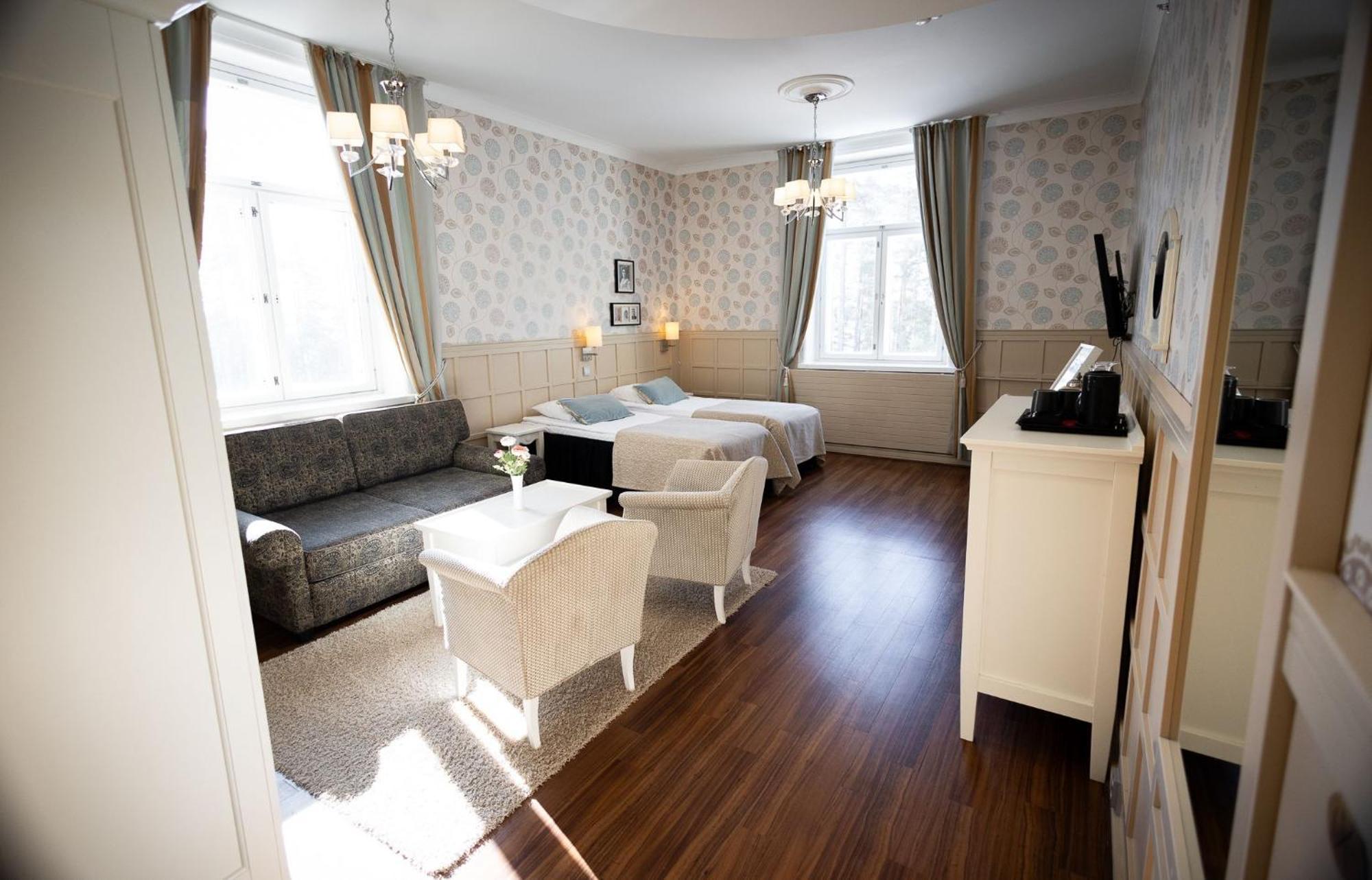 פונקהריו Hotel Kruunupuisto מראה חיצוני תמונה