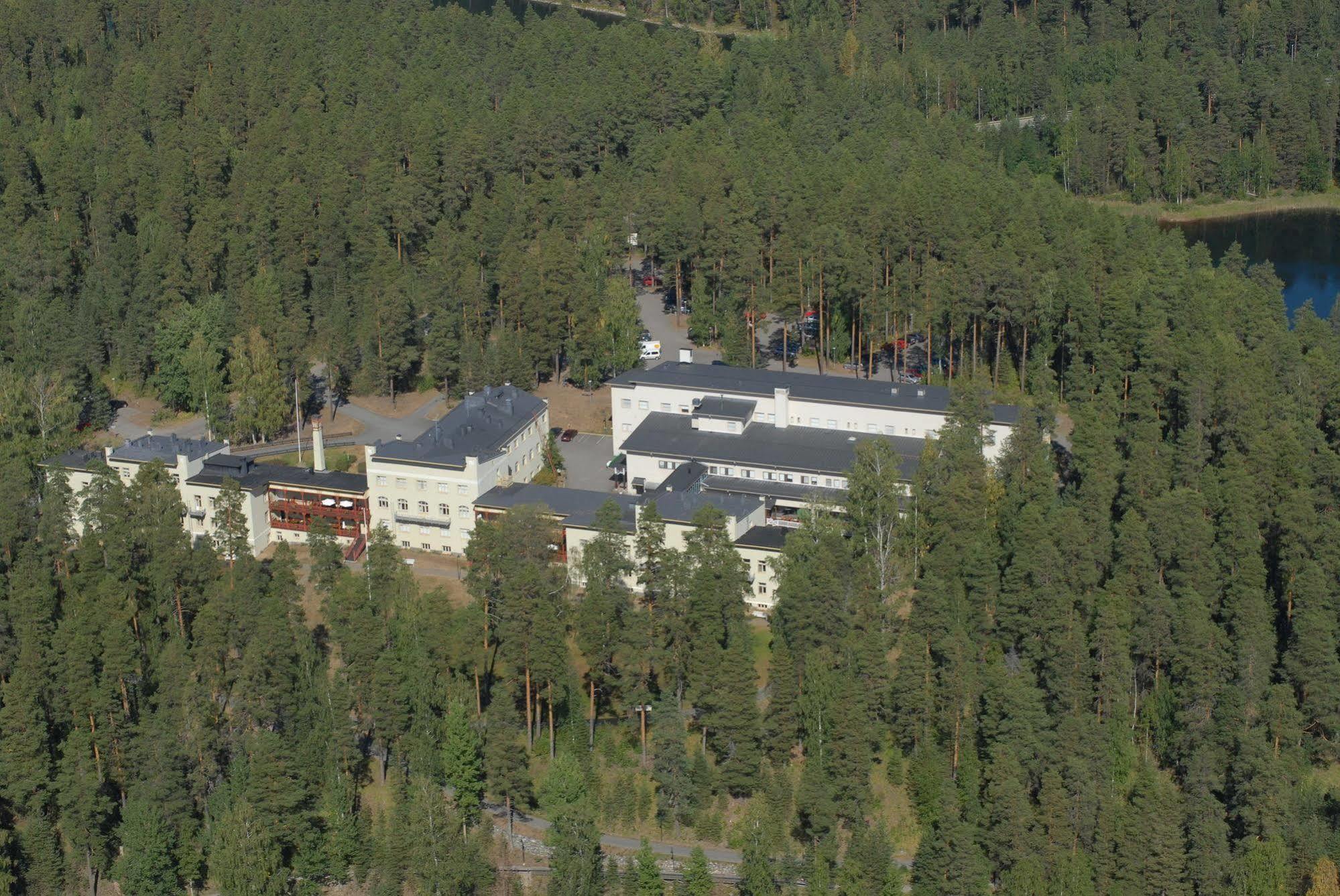 פונקהריו Hotel Kruunupuisto מראה חיצוני תמונה