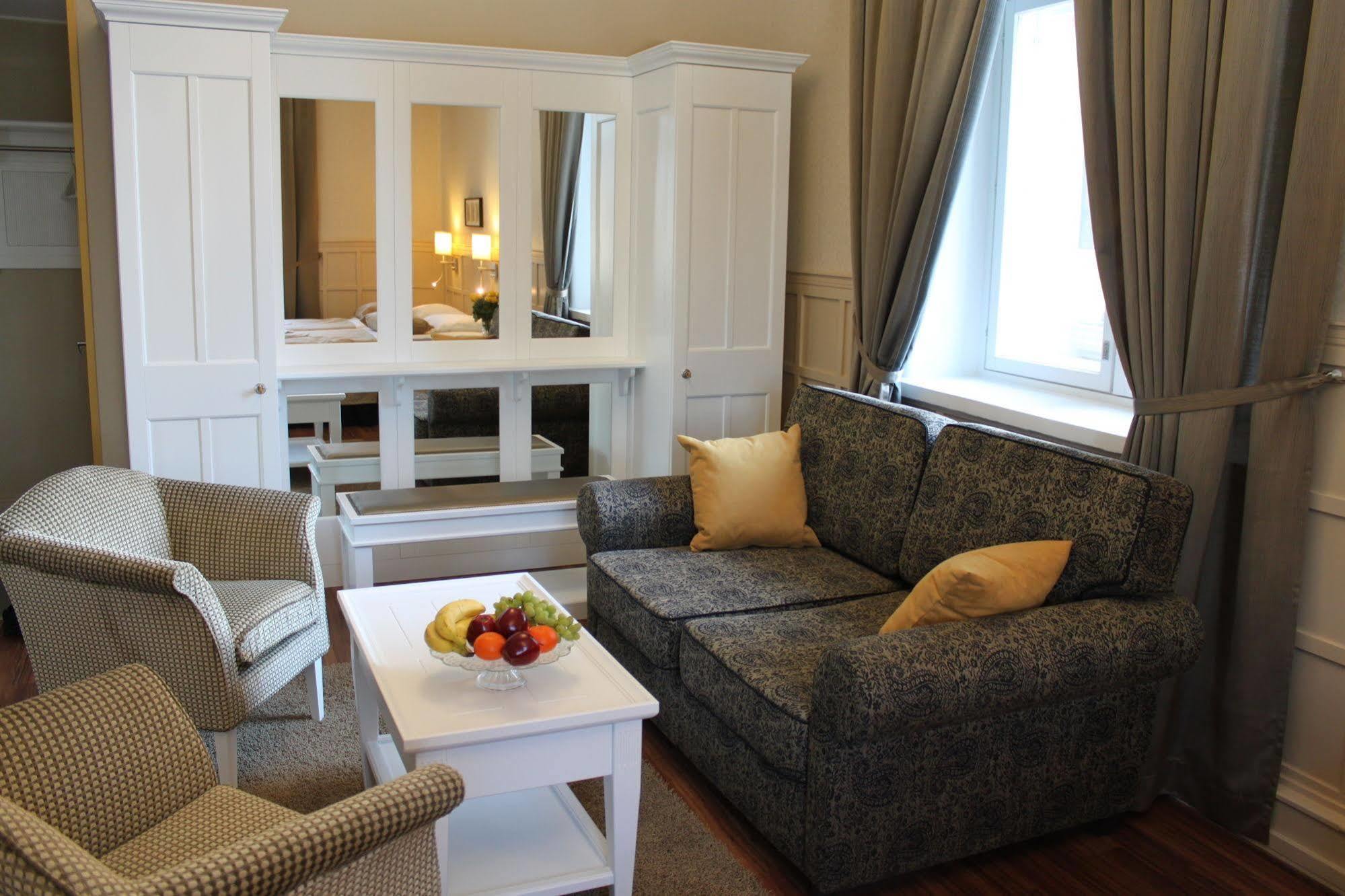 פונקהריו Hotel Kruunupuisto מראה חיצוני תמונה